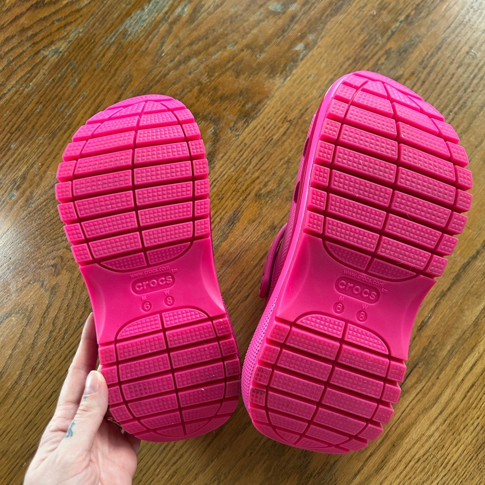 CROCS Iconic Comfort Mega Crush Y2K Platforms - Juicy Hot Pink - Picture 8 of 8